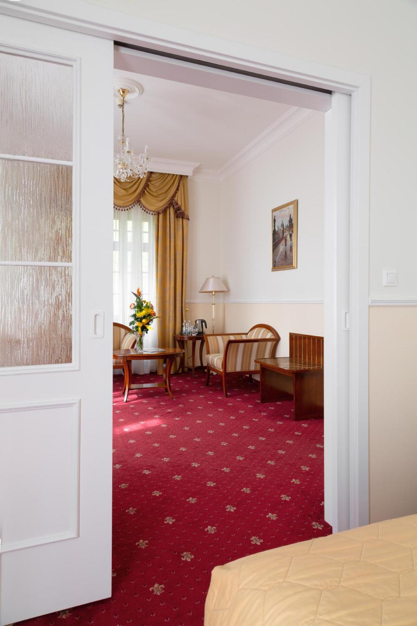 Spa Hotel Villa Ritter Karlovy Vary Exterior photo